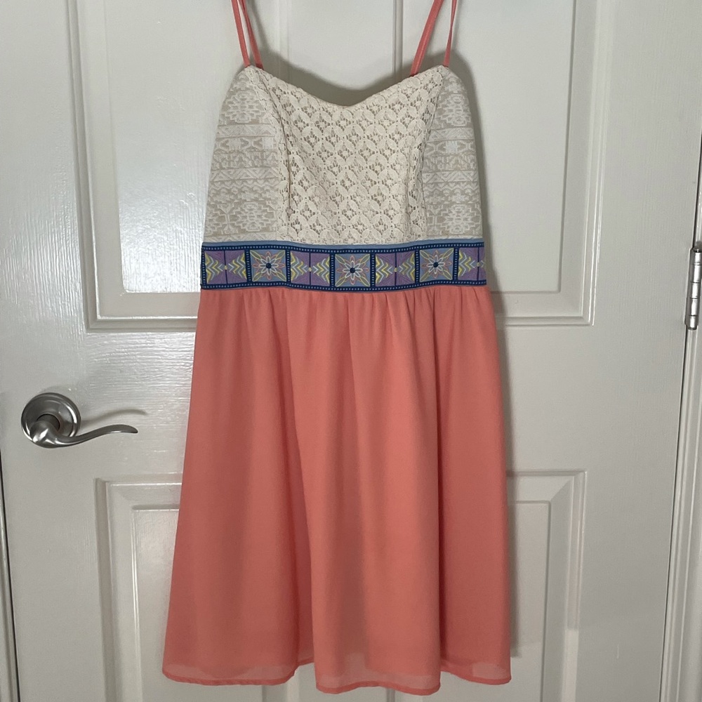 Cute dress peach colored bottom with off white top